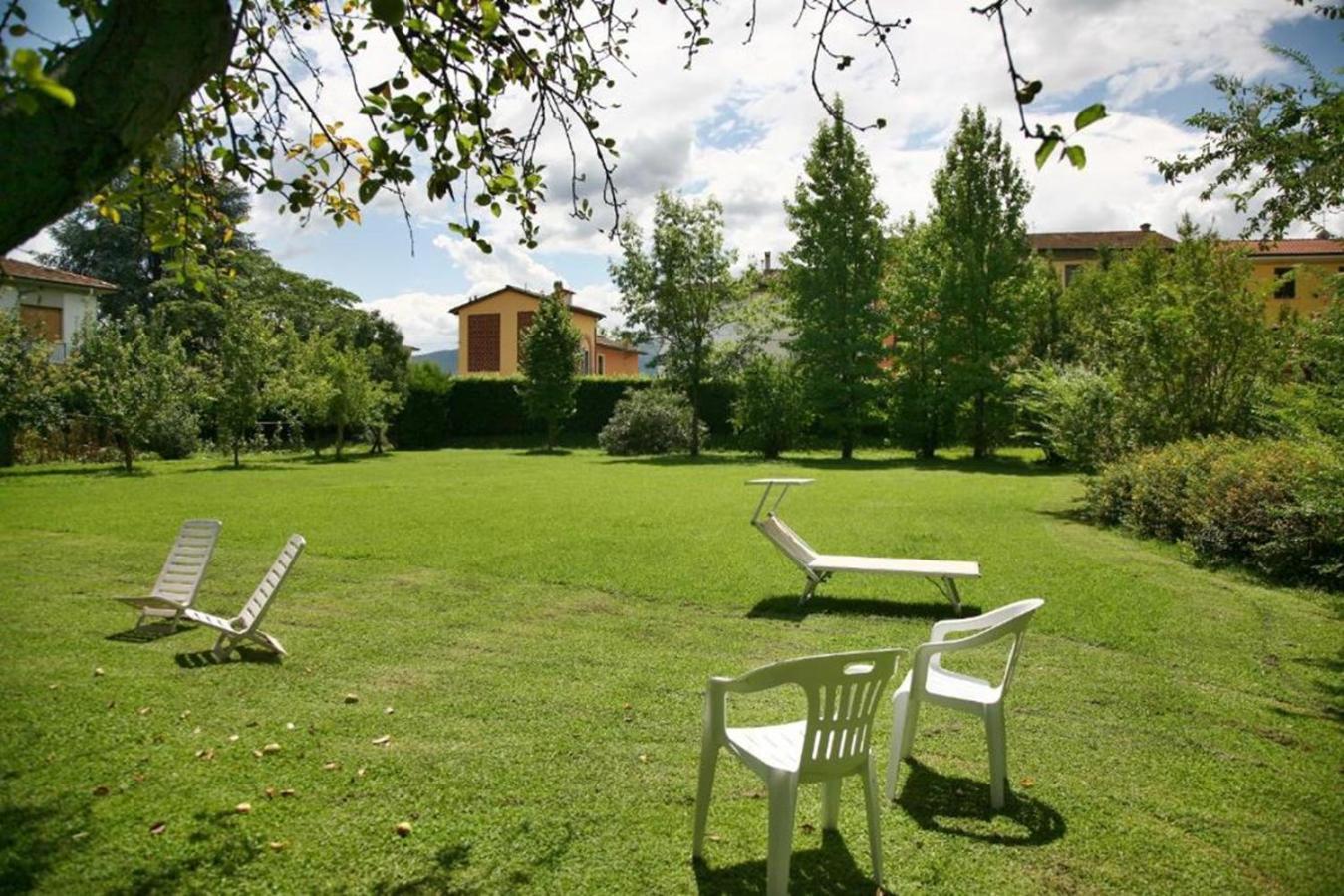 Villa Camilla - Tiny - Exclusive Pool ลุคคา ภายนอก รูปภาพ